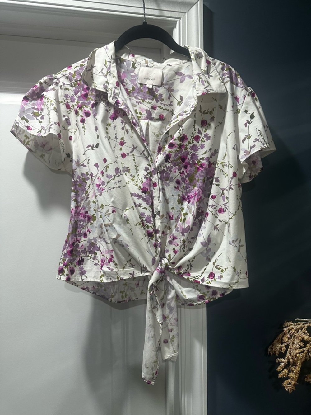cinq a sept White Floral Tie-Front Short Sleeve Blouse